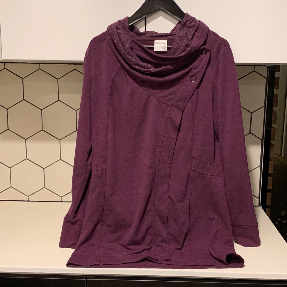 Denver Hayes yoga wrap in burgundy.